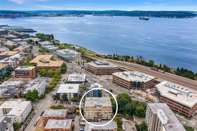 a view of a outdoor space