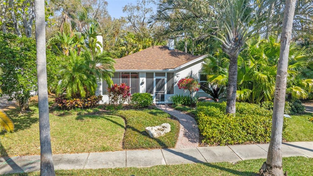 250 Aberdeen Street Dunedin, FL 34698 - Photo 2 of 45