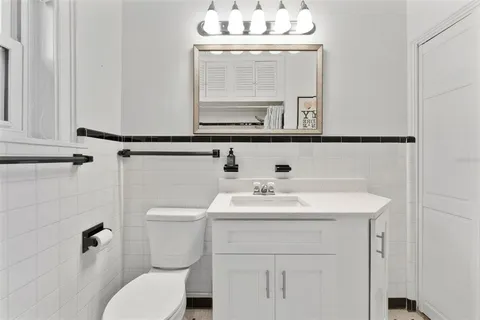 $999,900 | 250 Aberdeen Street, Dunedin, FL 34698