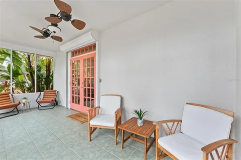 $999,900 | 250 Aberdeen Street, Dunedin, FL 34698