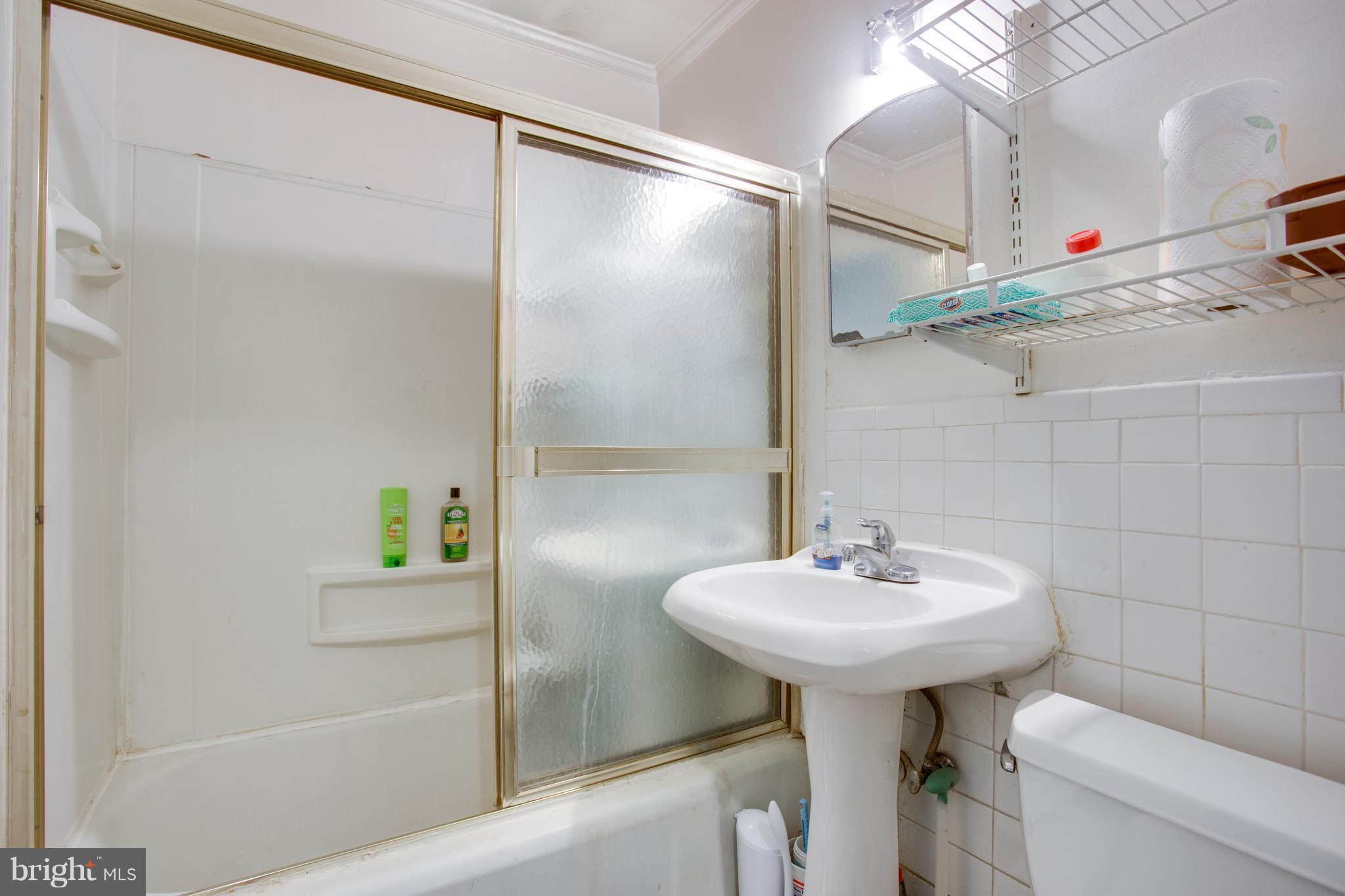 4312 Fernhill Road Silver Spring, MD 20906 - Photo 6 of 17 Bath