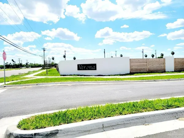 $1,150 | 1307 Lore Drive, Unit 4, Weslaco, TX 78596