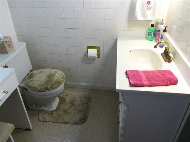 180 Coyle Curtain Road Monongahela, PA 15063 - Photo 13 of 24 Bathroom