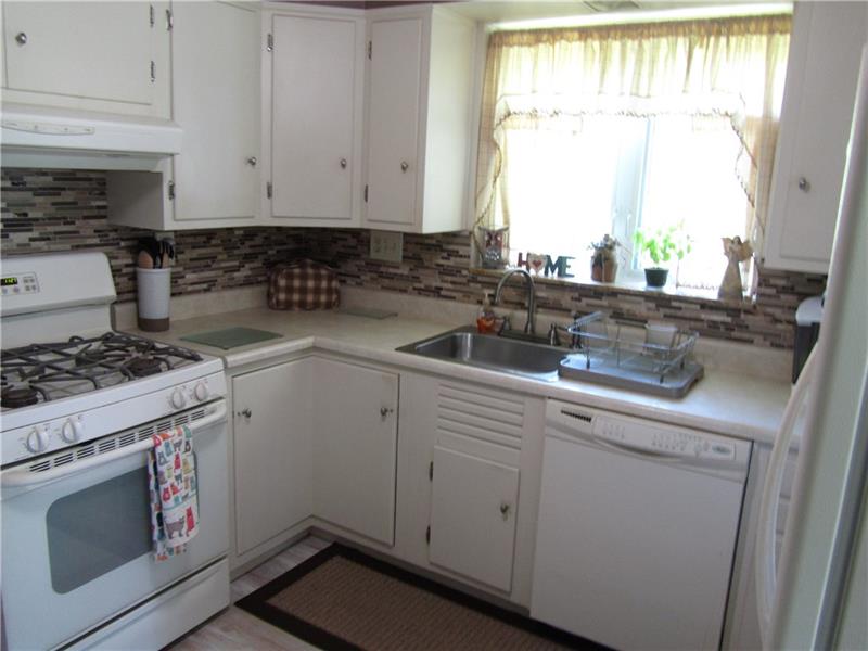 180 Coyle Curtain Road Monongahela, PA 15063 - Photo 14 of 24 Kitchen