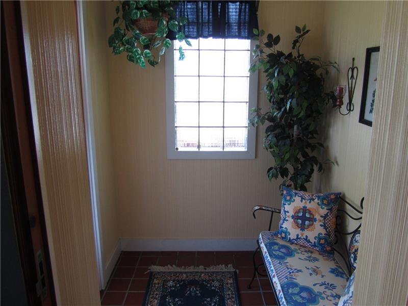 180 Coyle Curtain Road Monongahela, PA 15063 - Photo 9 of 24 Foyer