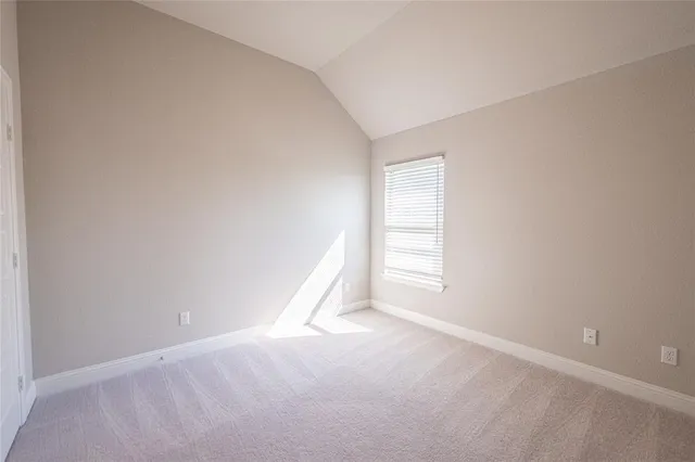 $2,850 | 918 Edinburgh Drive, McGregor, TX 76657