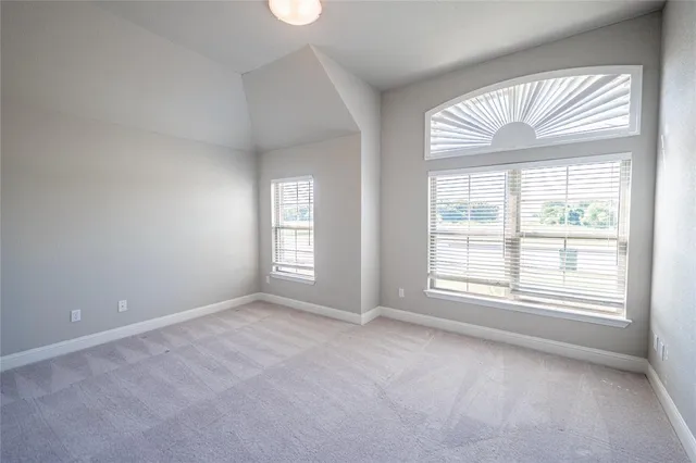 $2,850 | 918 Edinburgh Drive, McGregor, TX 76657