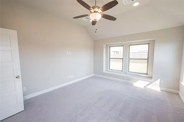 $2,850 | 918 Edinburgh Drive, McGregor, TX 76657