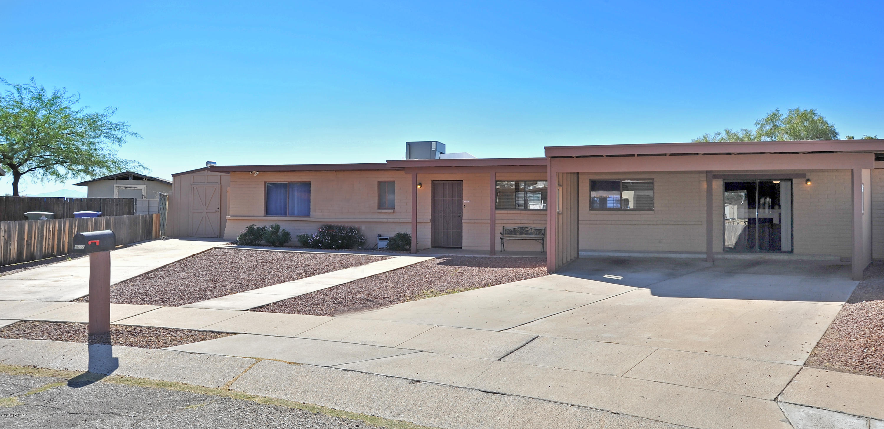 9622 East Sellarole Road Tucson, AZ 85730 - Photo 1 of 31 Gallery Image 1