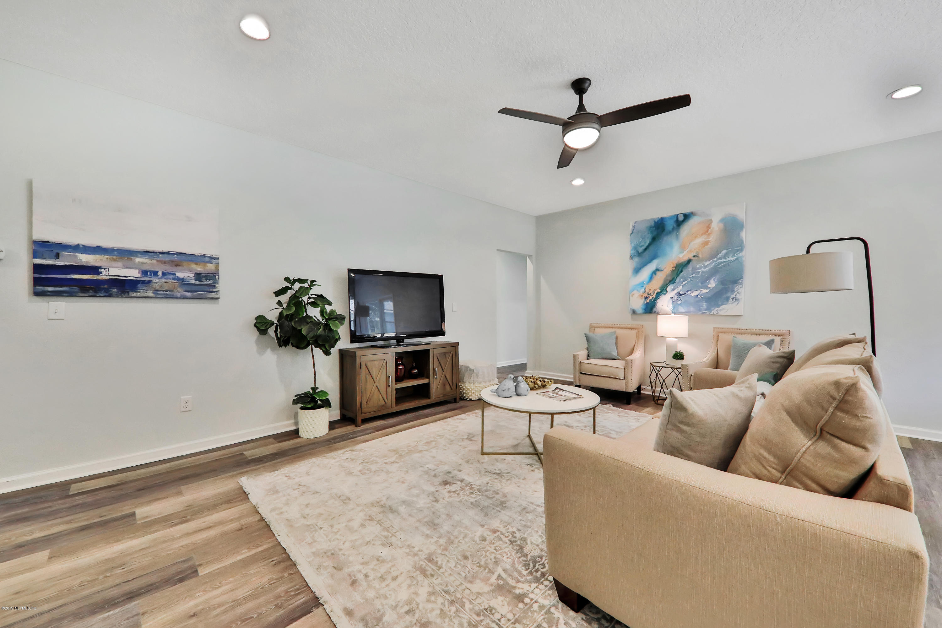 9639 Kevin Road Jacksonville, FL 32257 - Photo 10 of 25 Living Room 3