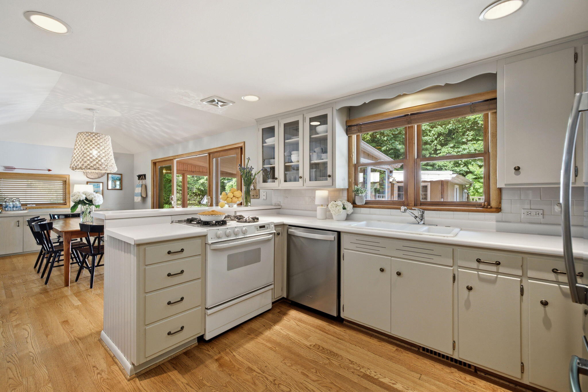12150 Dunes Road Sawyer, MI 49125 - Photo 25 of 83 Kitchen