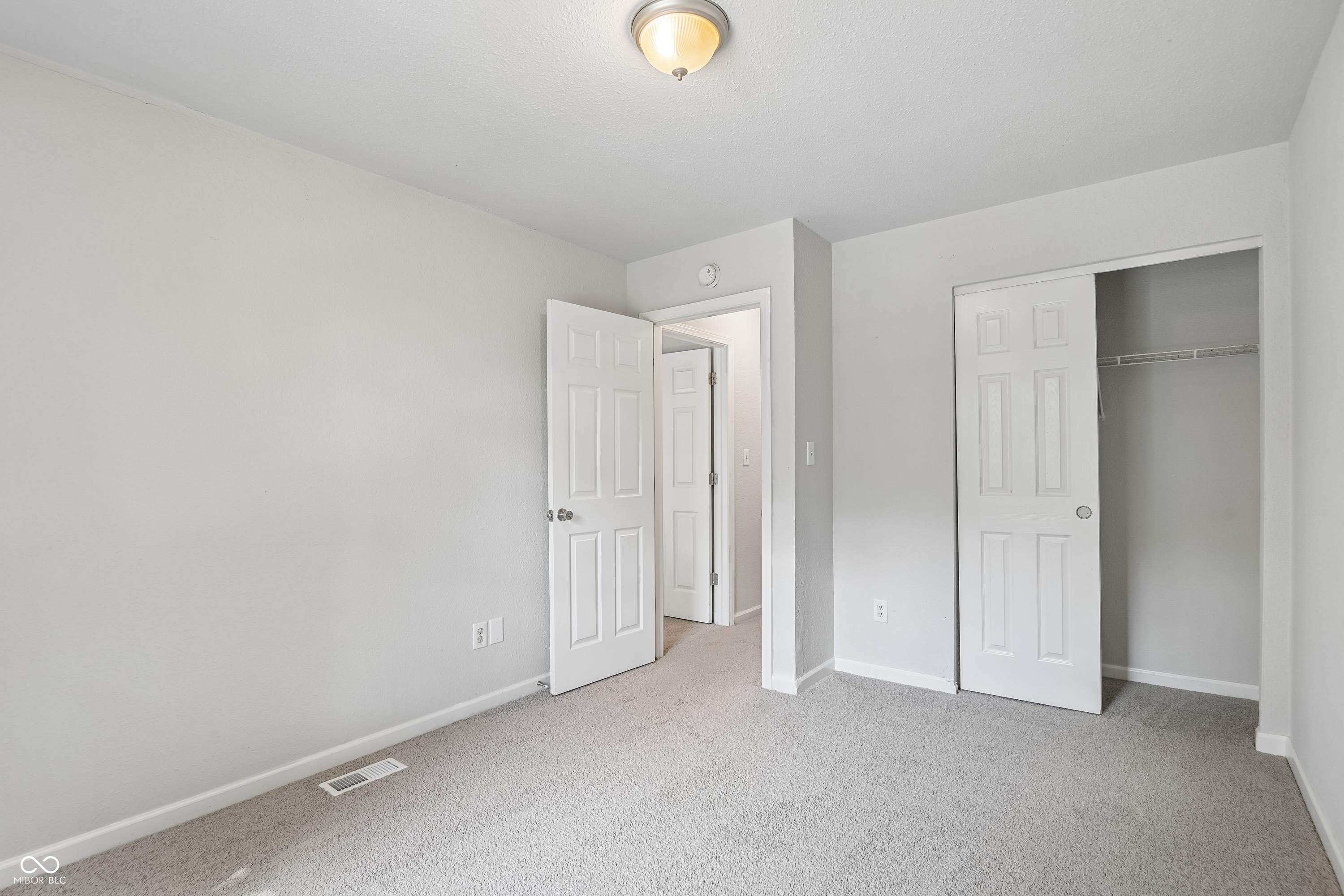 2327 Rostock Court Indianapolis, IN 46229 - Photo 22 of 41 Gallery Image 22