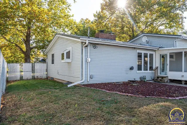 $290,000 | 5324 Southwest 24th Street, Topeka, KS 66614