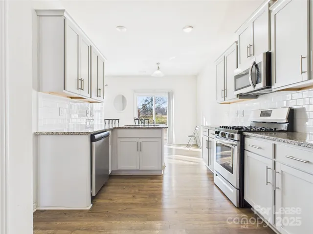 $2,500 | 2032 Highland Knoll Drive, Charlotte, NC 28269