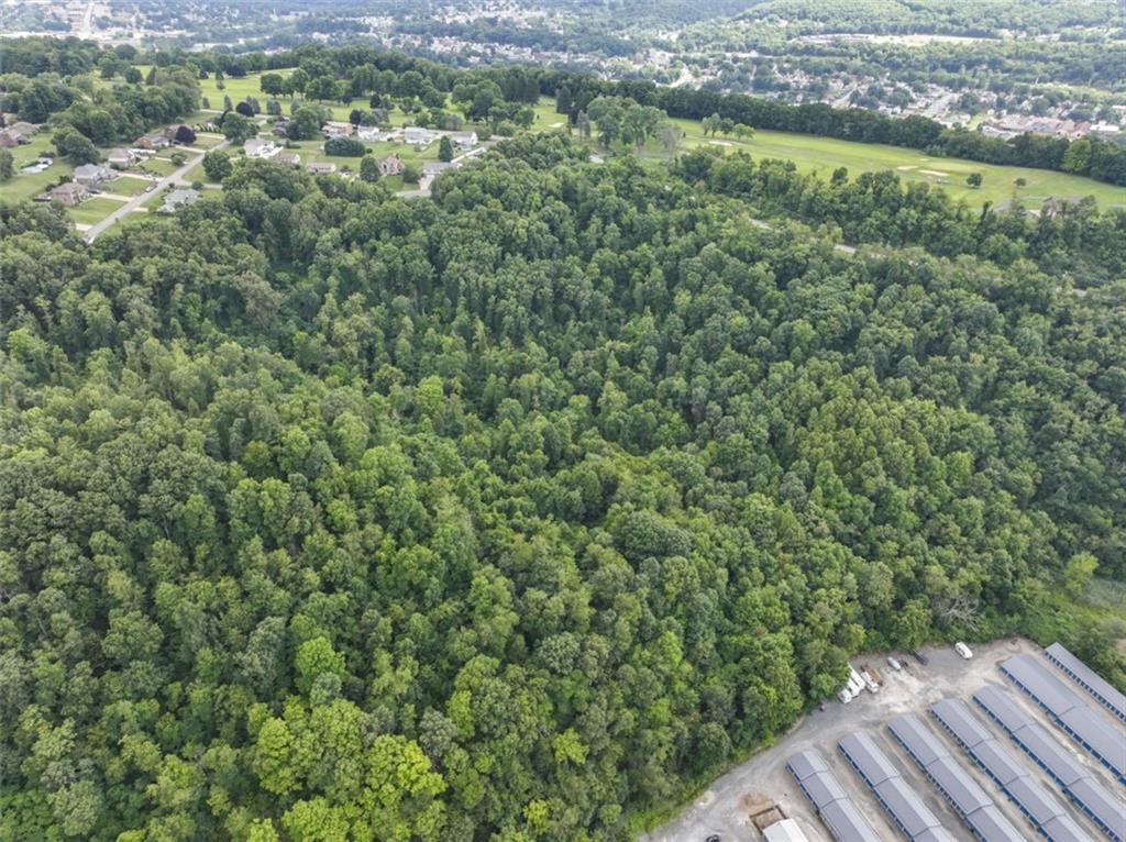 -constitution Blvd Darlington Rd & State Rt 51 New Brighton, PA 15066 - Photo 1 of 9 a view of a yard from a balcony