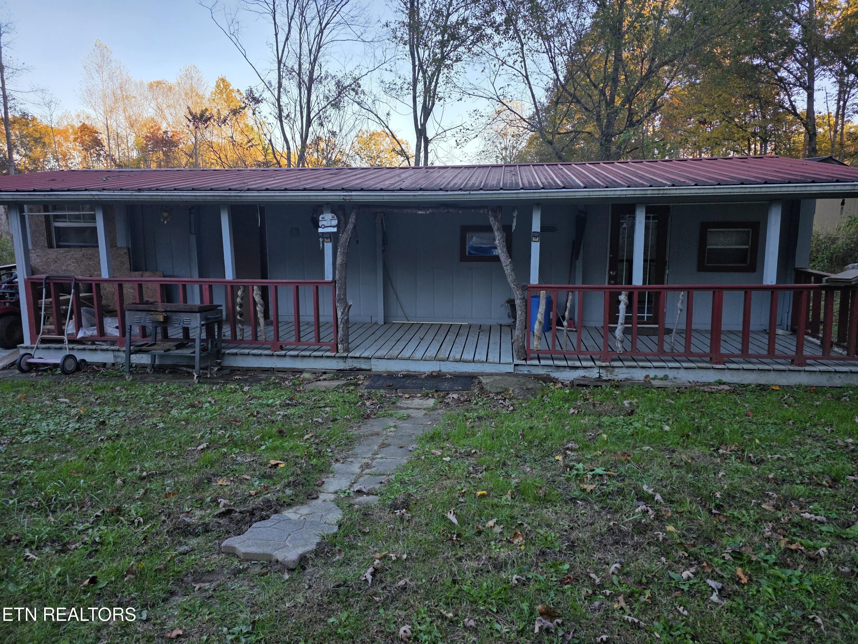 180 Grady Langley Road Lancing, TN 37770 - Photo 2 of 17 1000022471