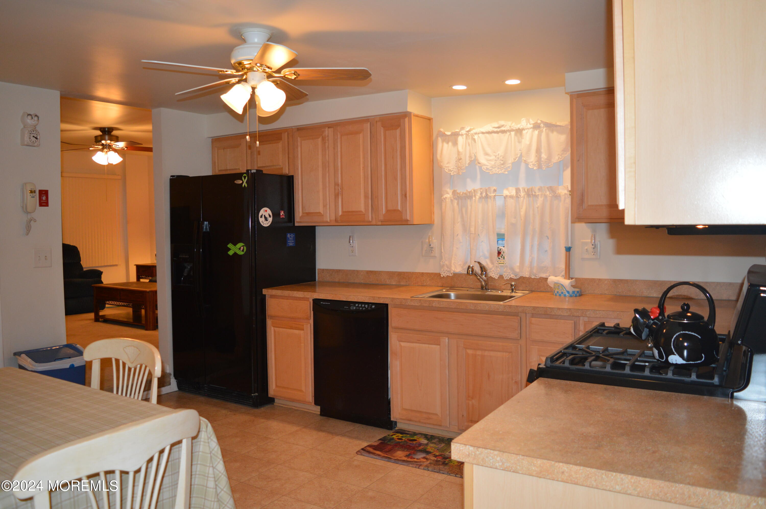 182 E Road Belford, NJ 07718 - Photo 5 of 32 Kitchen 3
