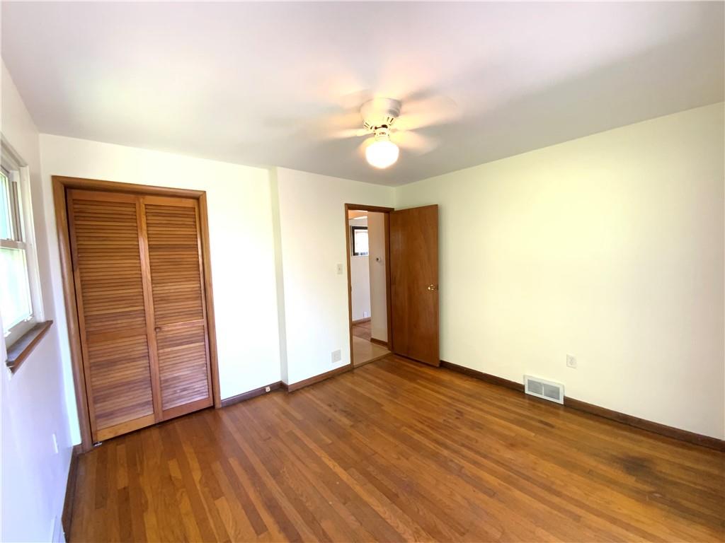 481 Oregon Avenue Rochester, PA 15074 - Photo 14 of 28 1stFlr Bedroom