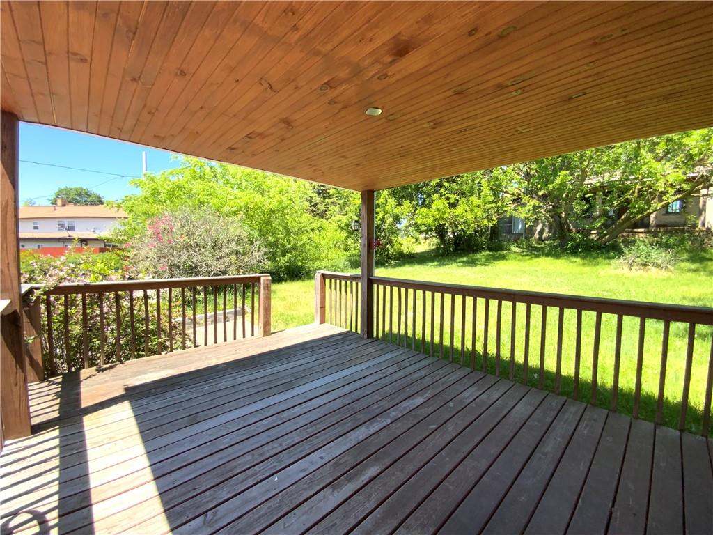 481 Oregon Avenue Rochester, PA 15074 - Photo 4 of 28 Covered Deck Off 1stFlr Bedroom