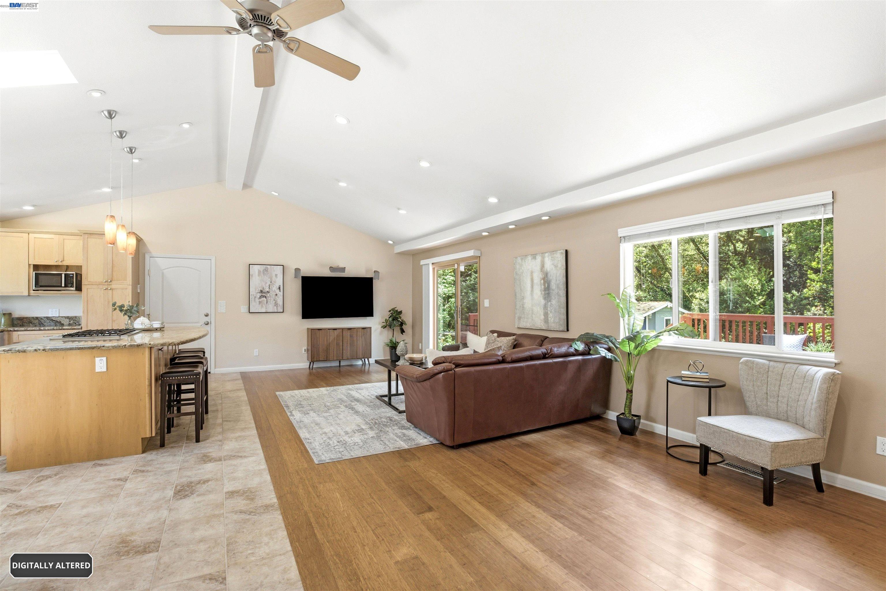 25477 Palomares Road Castro Valley, CA 94552 - Photo 5 of 19