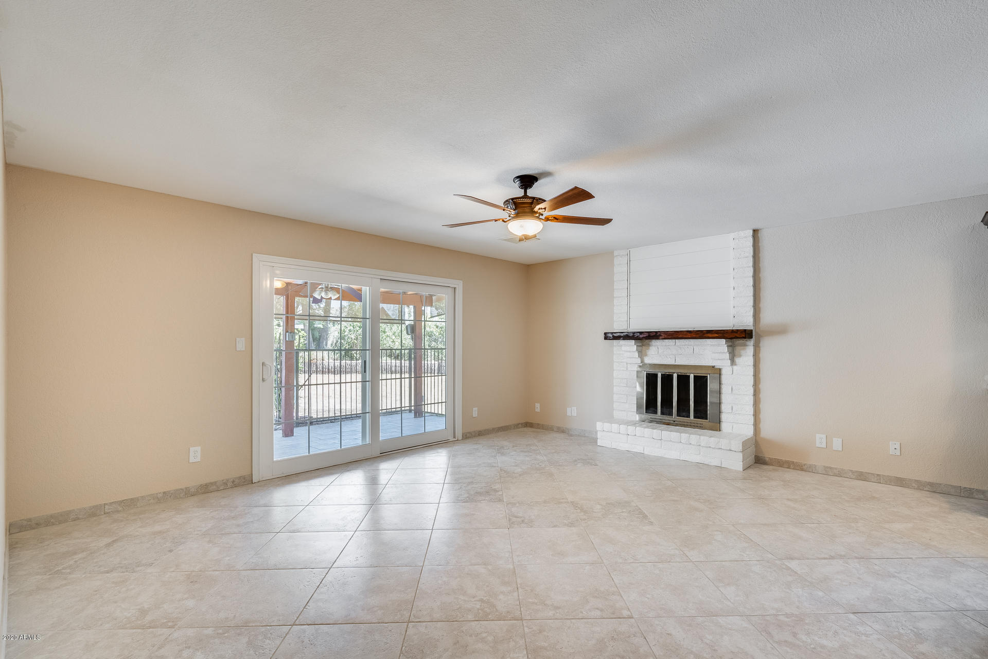 4324 East Redfield Road Phoenix, AZ 85032 - Photo 10 of 42 Gallery Image 10