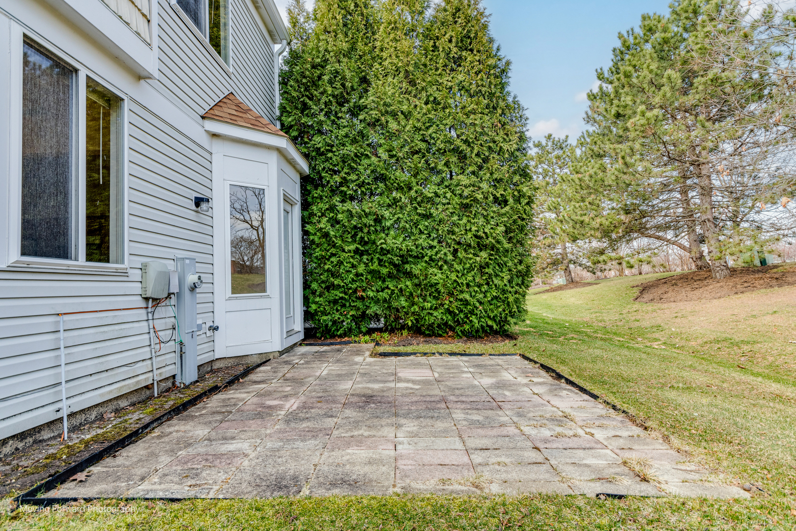 1086 Delta Drive Elgin, IL 60123 - Photo 26 of 29 a view of a back yard of the house