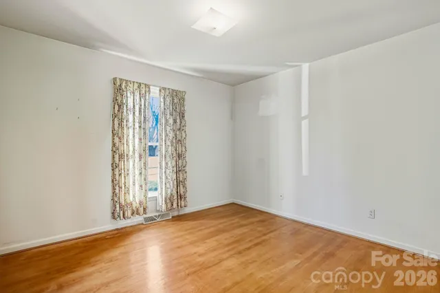 $410,000 | 6 Crestwood Lane, Candler, NC 28715