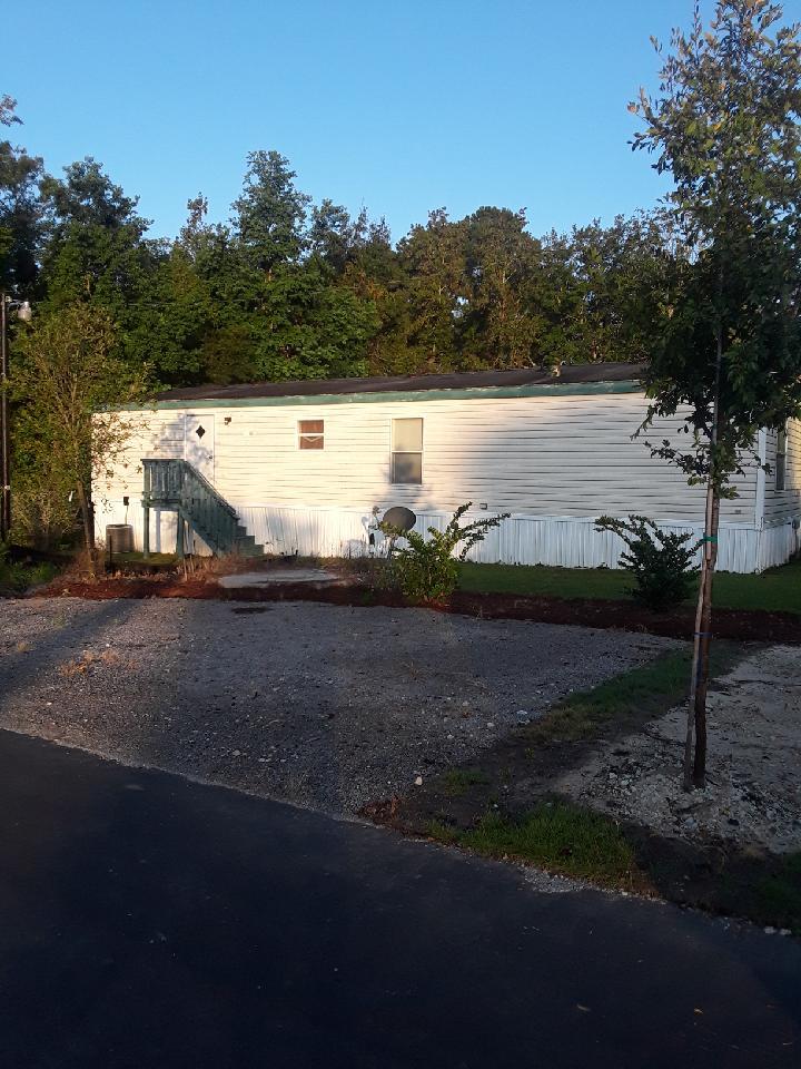 1618 Foster Creek Road Hanahan, SC 29410 - Photo 3 of 13 1618 rear