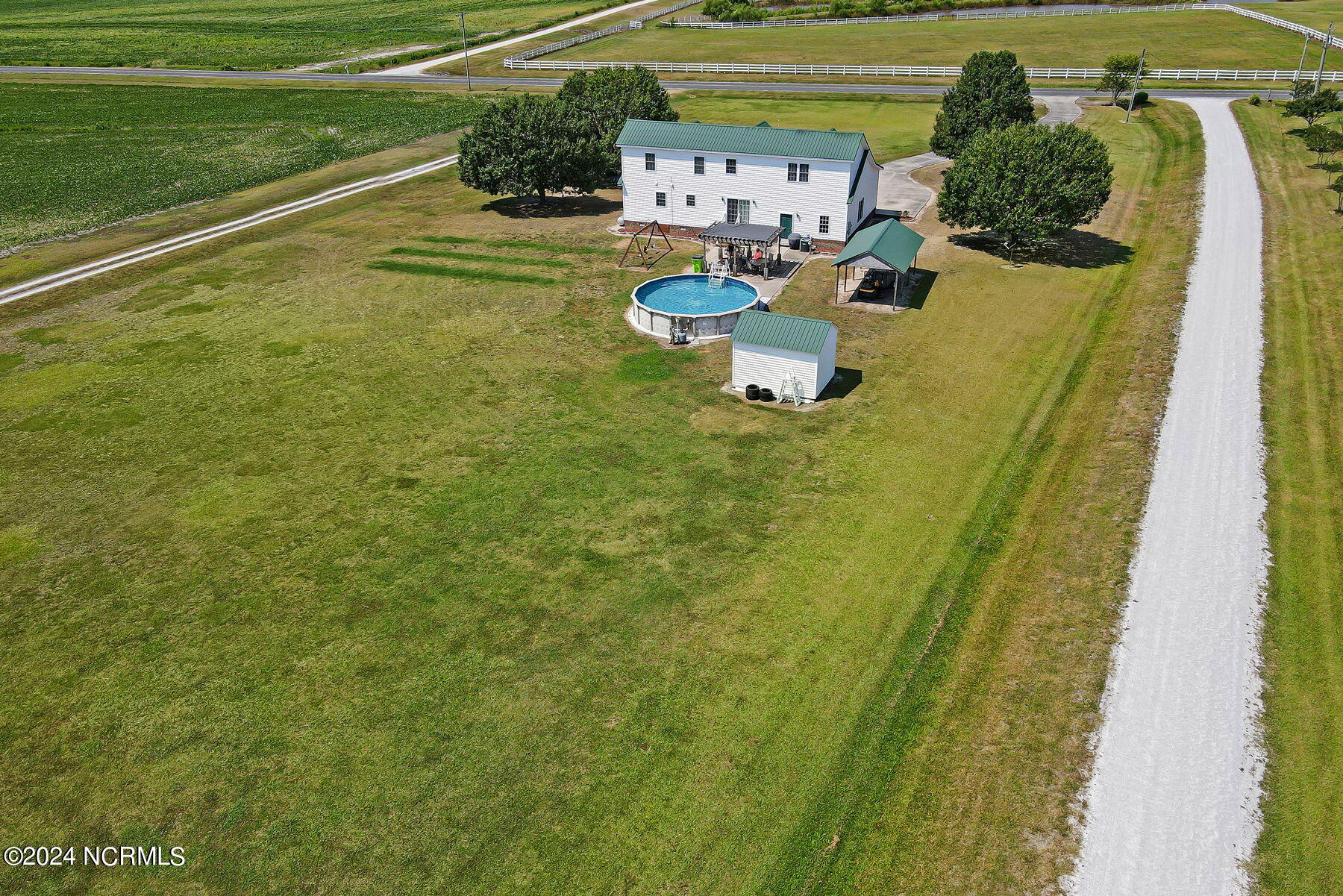 710 Honolulu Road Vanceboro, NC 28586 - Photo 55 of 61 710 Honolulu Road (57)