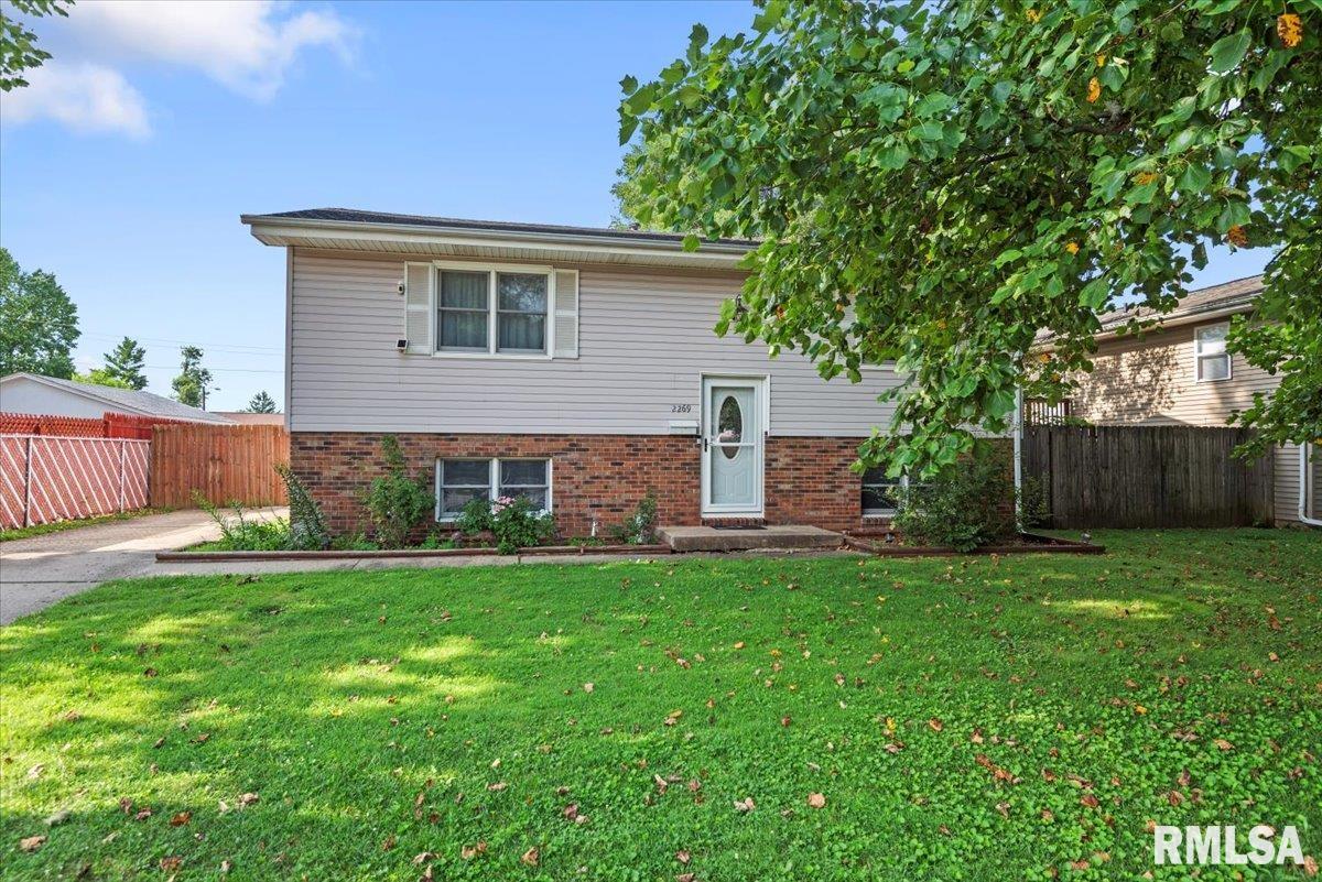 2269 East Watch Avenue Springfield, IL 62702 - Photo 2 of 34