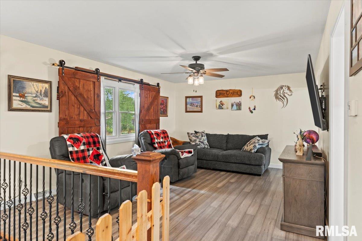 2269 East Watch Avenue Springfield, IL 62702 - Photo 5 of 34