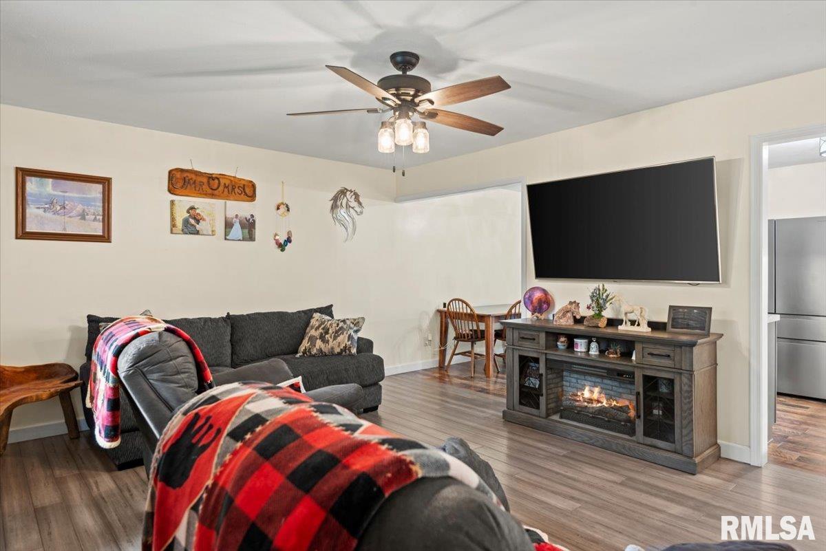 2269 East Watch Avenue Springfield, IL 62702 - Photo 8 of 34