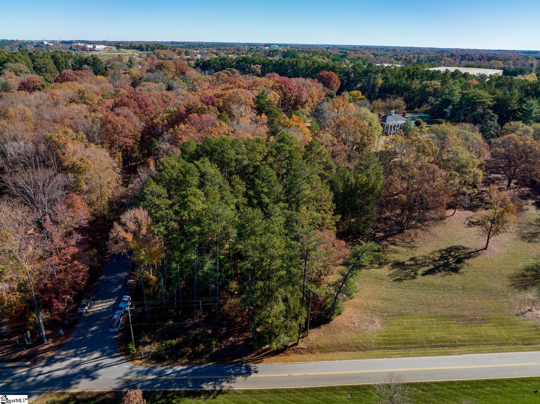 101 Parkins Lake Road Greenville, SC 29607 - Photo 3 of 15