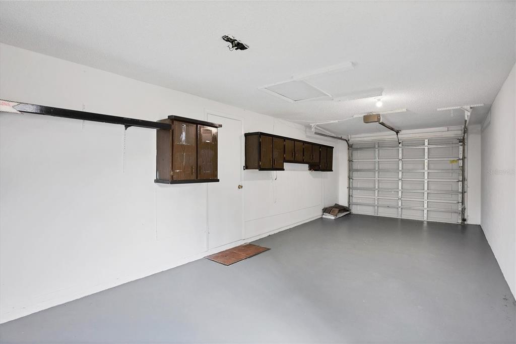 1171 Mangrove Road Venice, FL 34293 - Photo 16 of 26 Garage