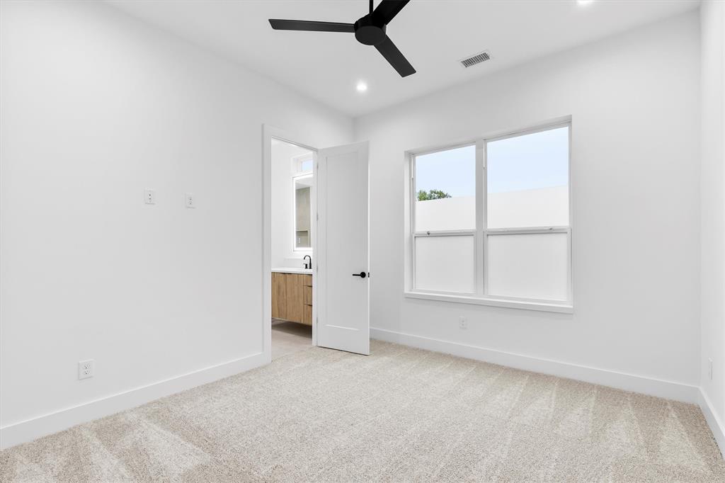 2812 Guymon Street Dallas, TX 75212 - Photo 16 of 22