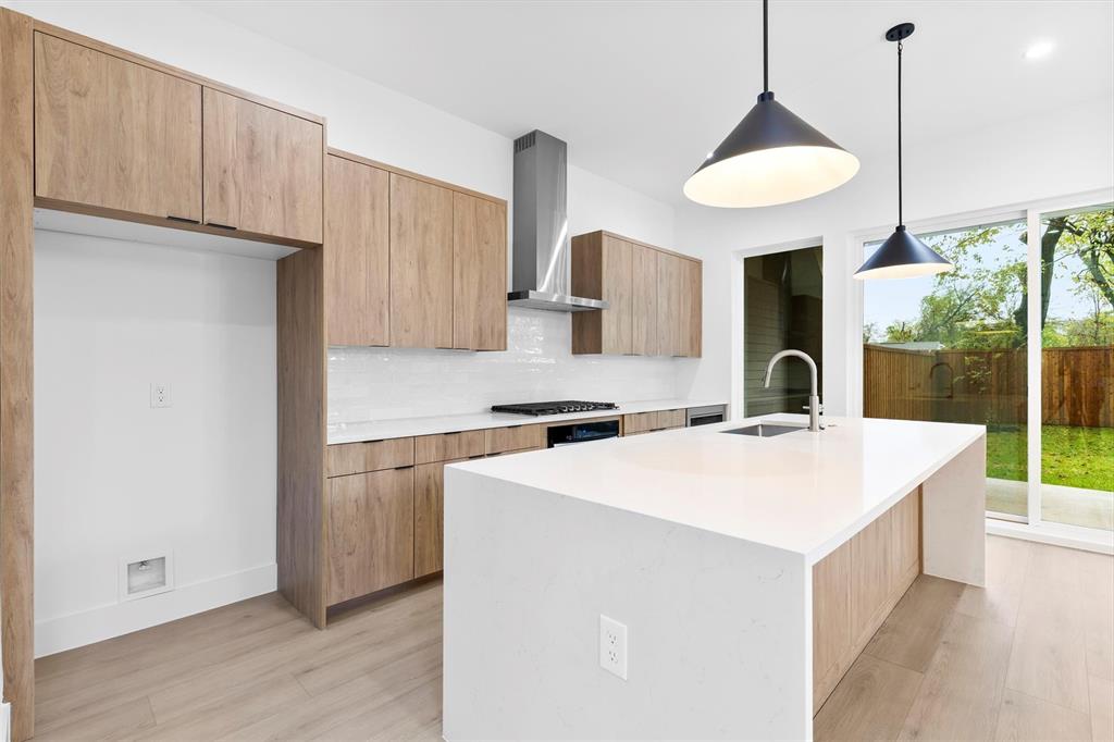 2812 Guymon Street Dallas, TX 75212 - Photo 5 of 22