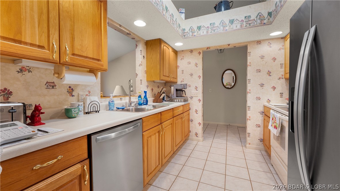 6422 Eagle Crossing Osage Beach, MO 65065 - Photo 12 of 38