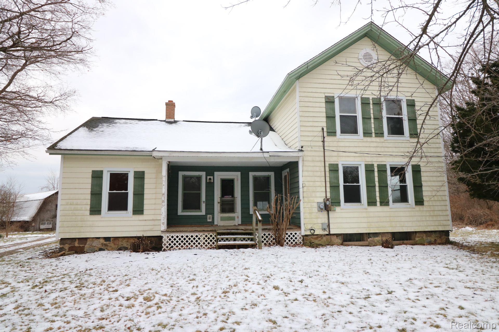 4005 Peters Road Columbiaville, MI 48421 - Photo 1 of 18 Gallery Image 1