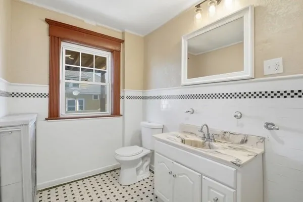 $439,900 | 95 Dickinson Street, Springfield, MA 01108