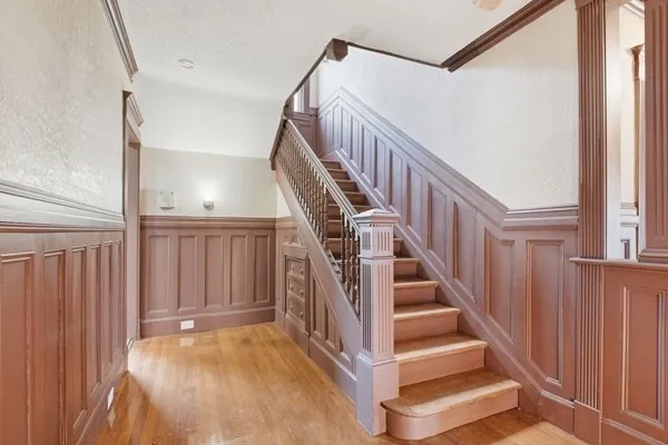 $439,900 | 95 Dickinson Street, Springfield, MA 01108