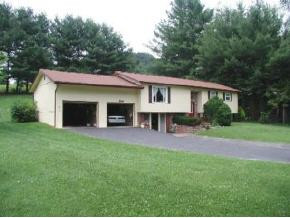 7673 Cunningham Road Bristol, VA 24202 - Photo 1 of 3 Photo 1