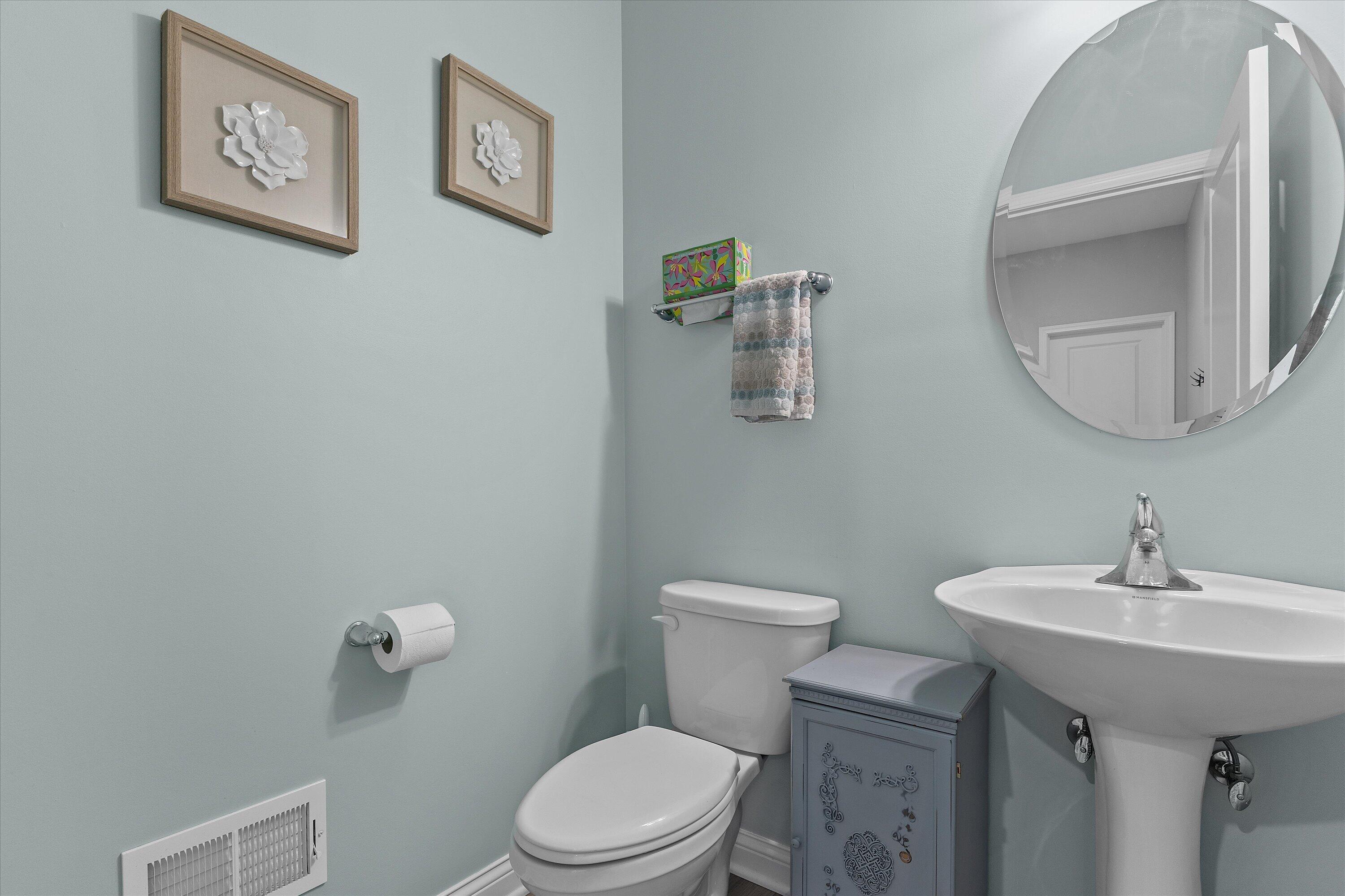 203 Linden Lane Delavan, WI 53115 - Photo 16 of 46 Half Bathroom