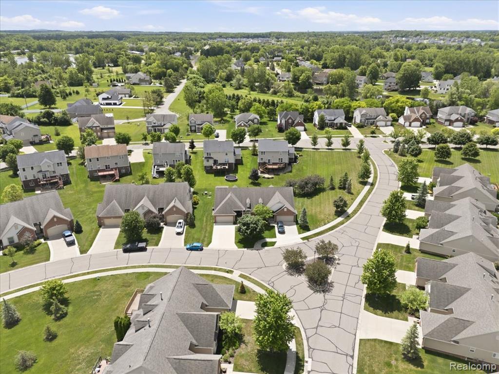 57549 Windmill Pointe New Hudson, MI 48165 - Photo 52 of 55