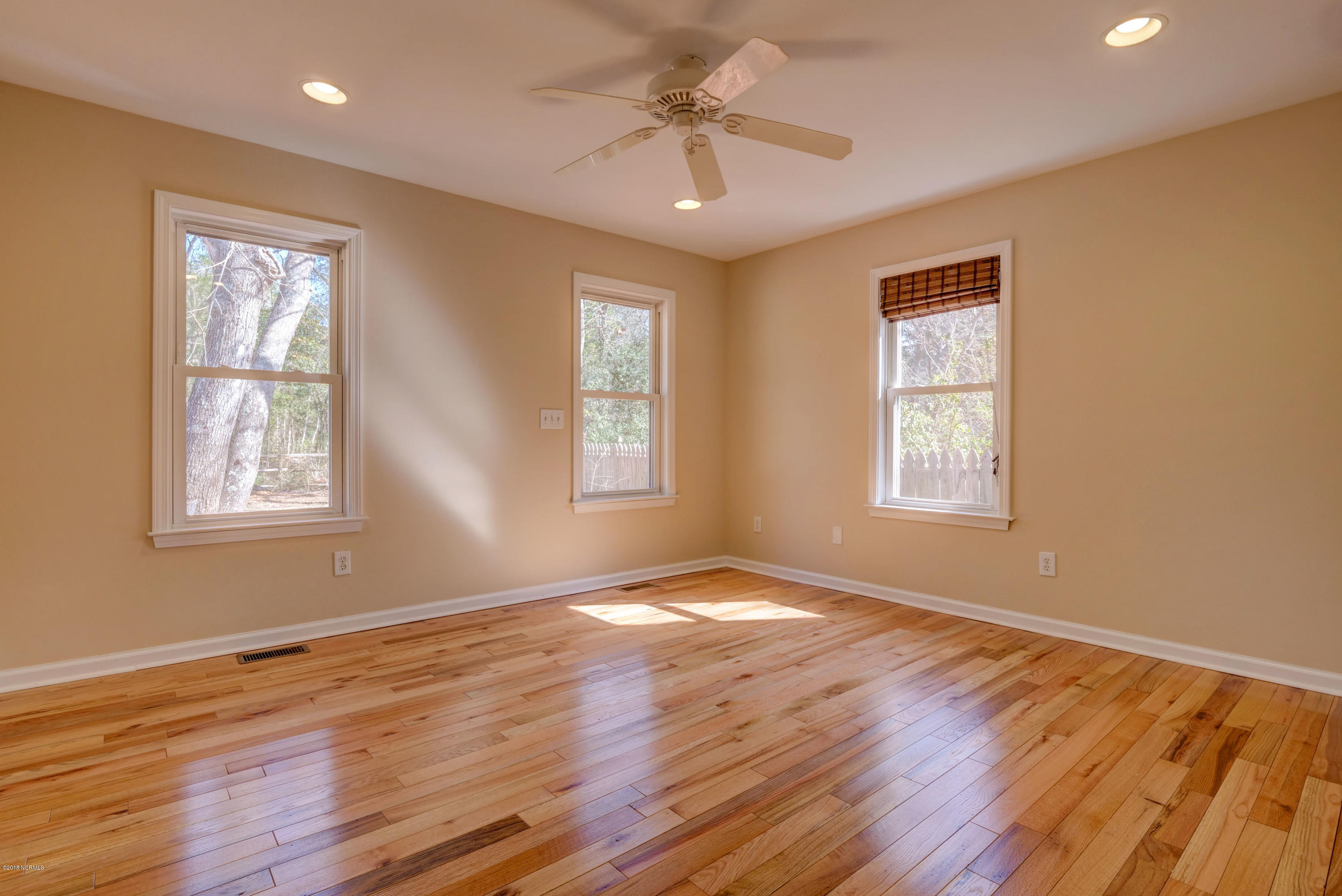 301 Porters Neck Road Wilmington, NC 28411 - Photo 24 of 30 Bedroom 3