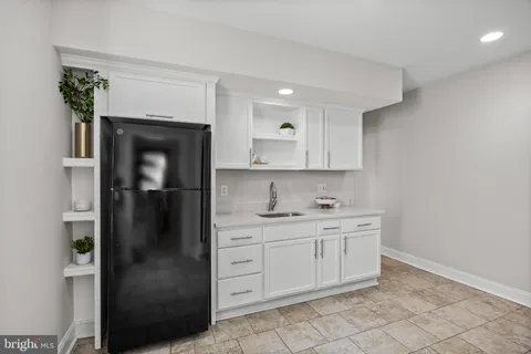 $165,000 | 2013 Edgmont Avenue, Chester, PA 19013