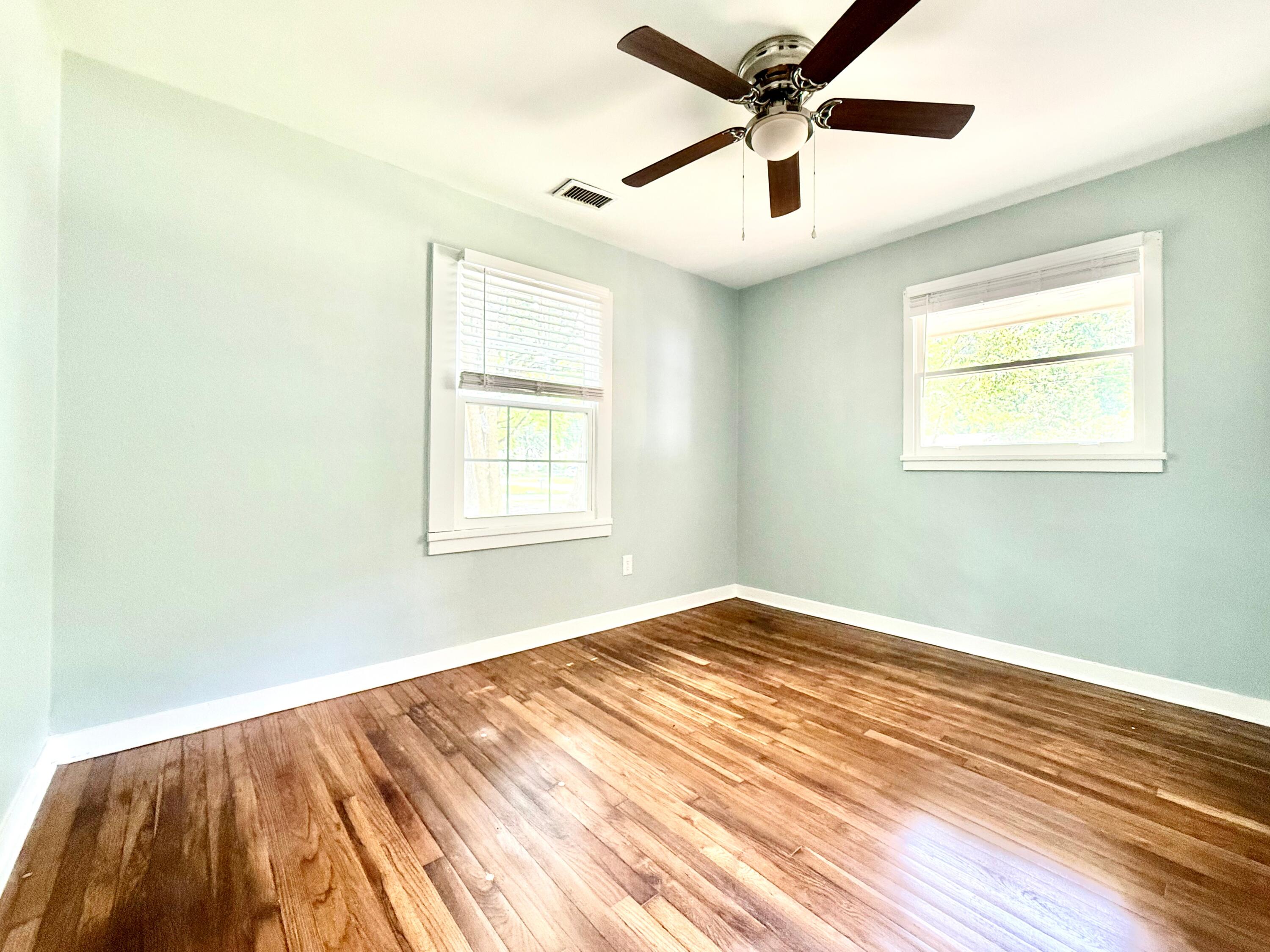2321 Falcon Road North Charleston, SC 29406 - Photo 10 of 13 81EE06BE-A7F5-47B8-A242-7FA2A69EDA51