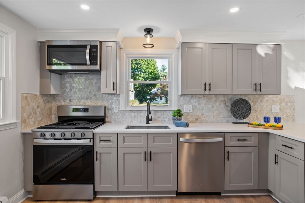58 Littleton Road Ayer, MA 01432 - Photo 19 of 37