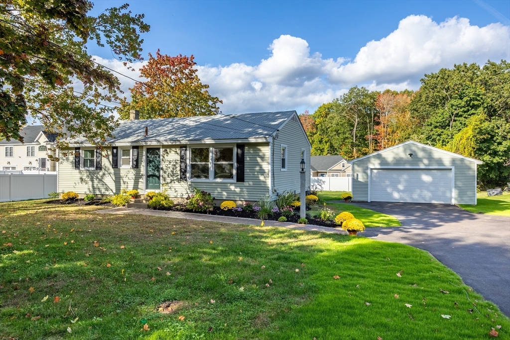 58 Littleton Road Ayer, MA 01432 - Photo 4 of 37