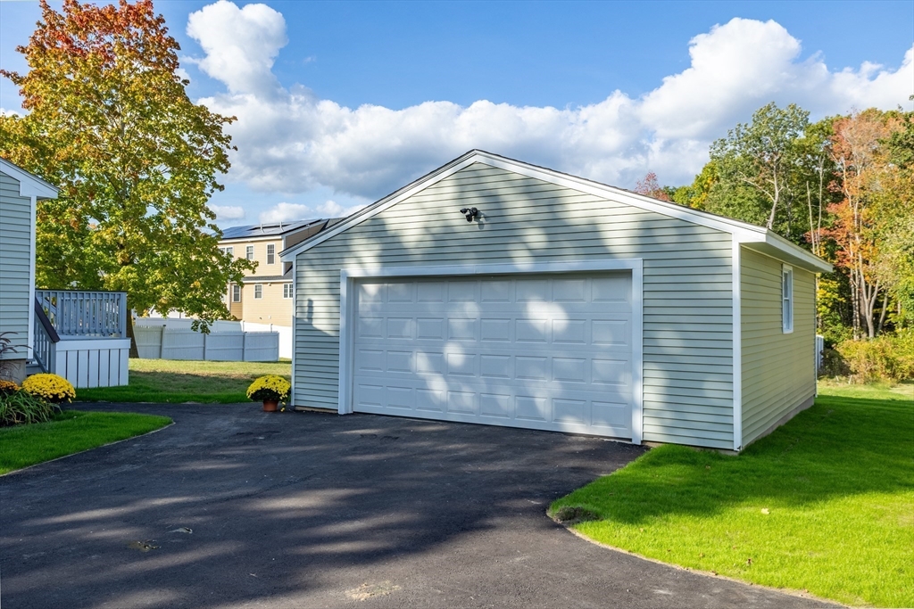 58 Littleton Road Ayer, MA 01432 - Photo 5 of 37