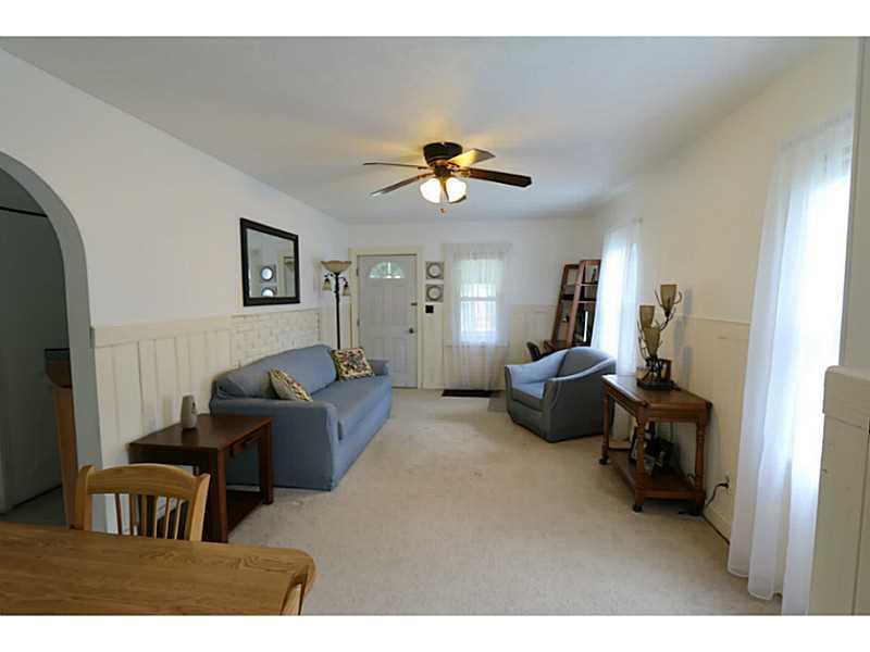 246 Old Plank Road Butler, PA 16002 - Photo 4 of 20 Living Room. Living Room/Dining Room Combination